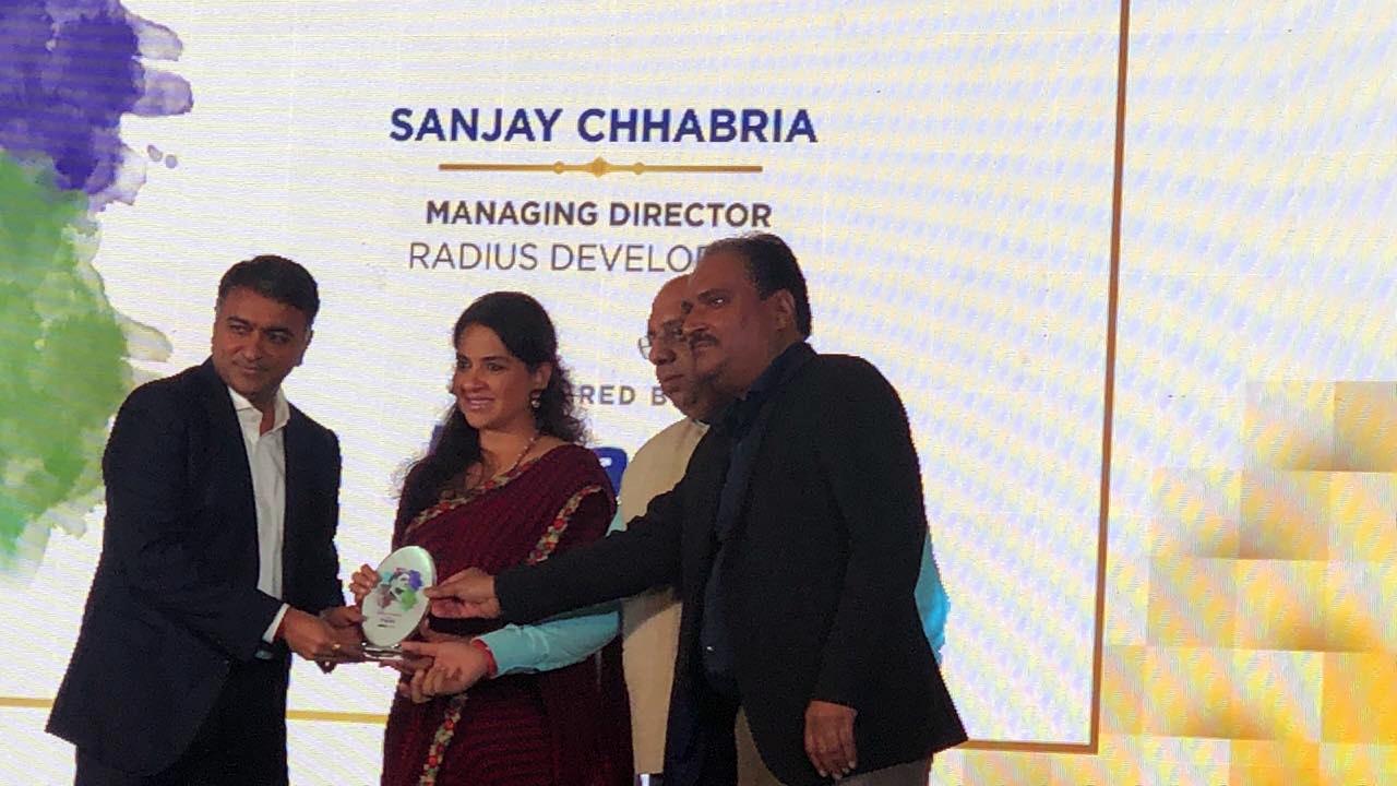 Mr. Sanjay Chhabria, Managing Director of Radius Developers awarded Scroll of Honour 2018 Update